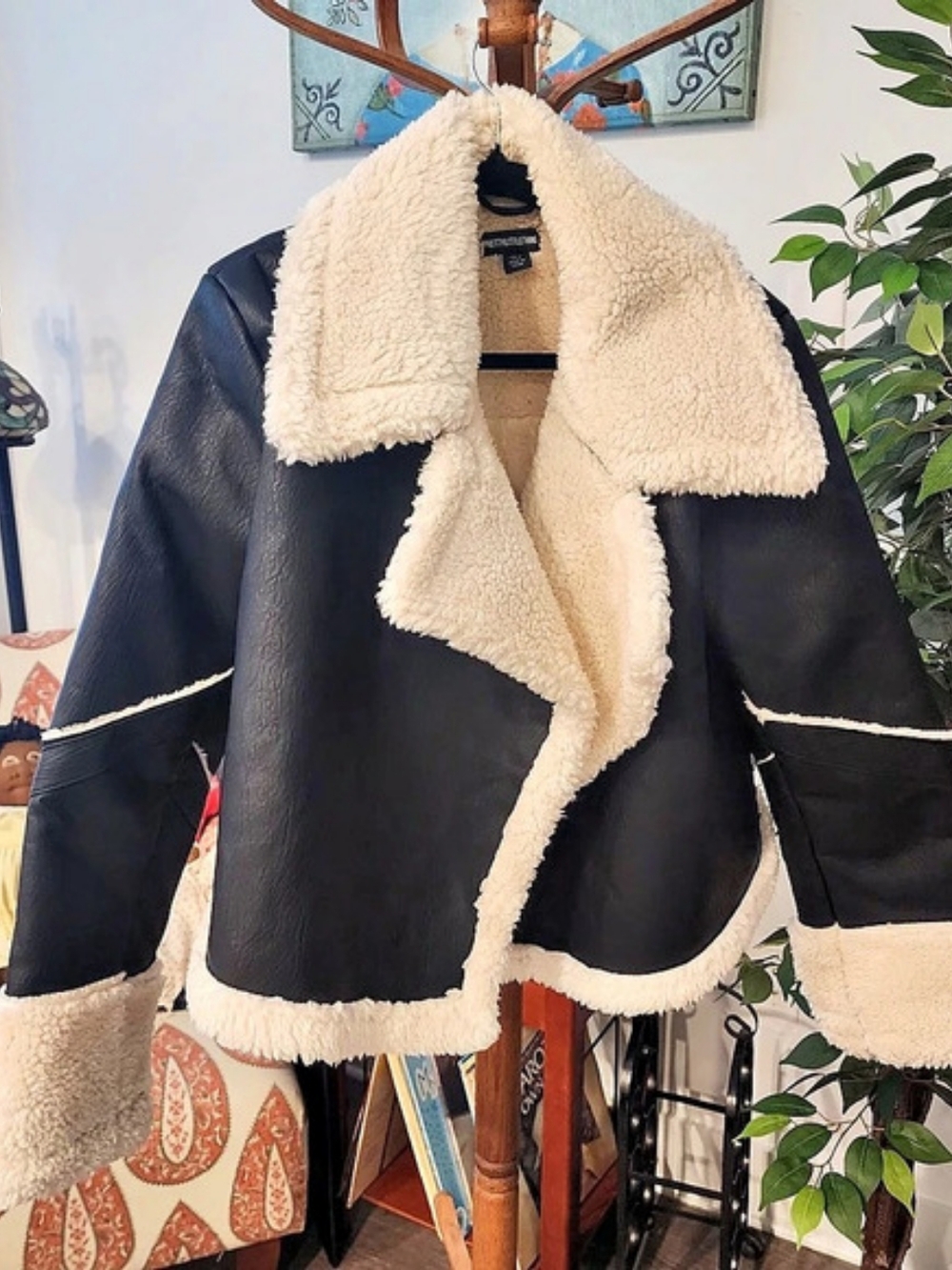 PrettyLittleThing Black Faux Leather Borg Trim Aviator Jacket